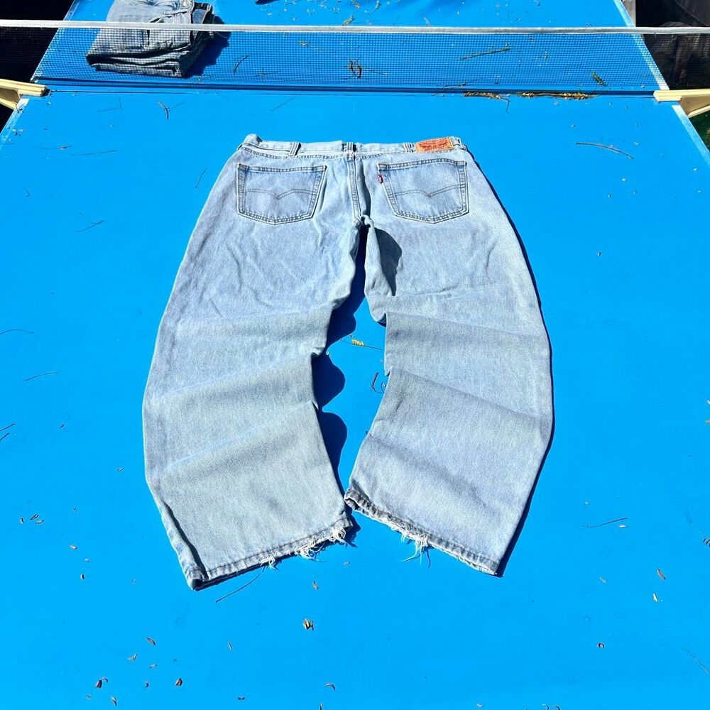 Levi's 550 vtg 00s super baggy light wash Y2K jeans